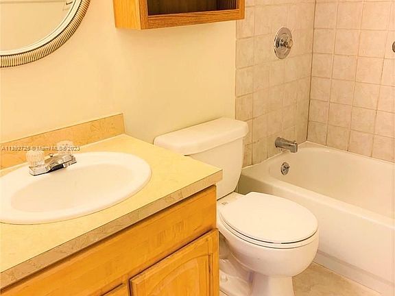 2nd image of 405 S Pine Island Rd APT 406D