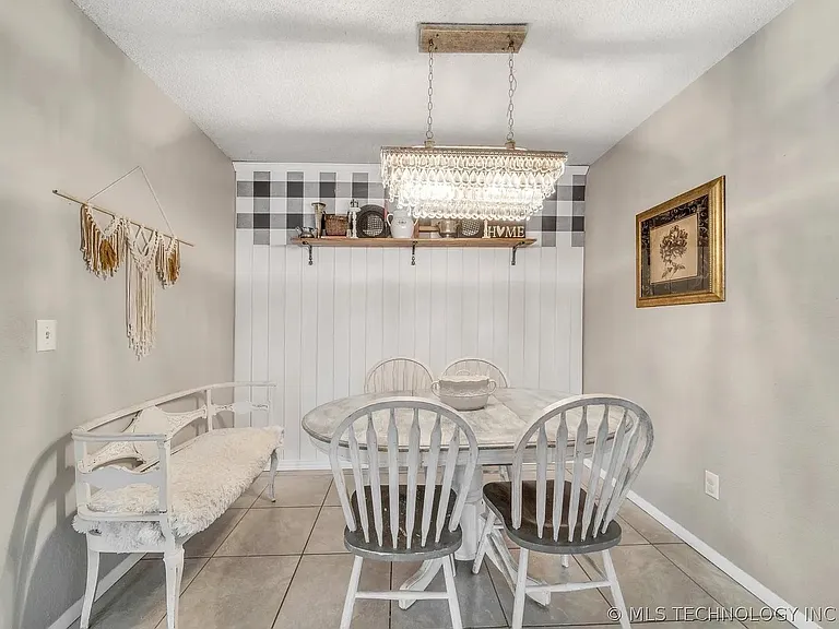 1244 E 142nd St S — Photo 4