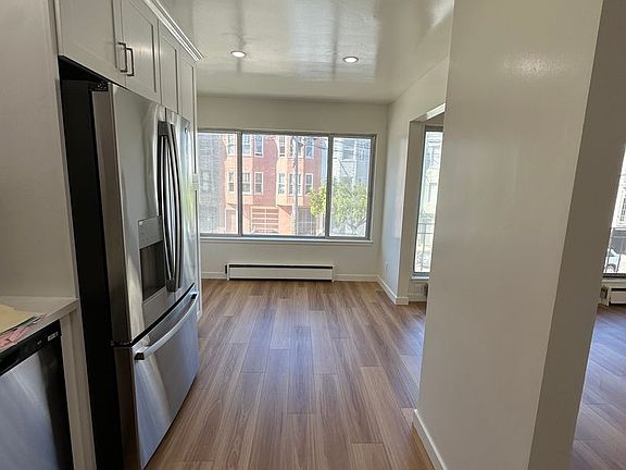 5th image of 3010 Octavia St #1