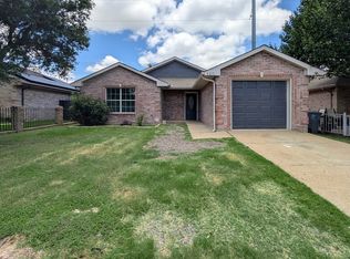 5213 Mimi Ct, Dallas, TX 75211