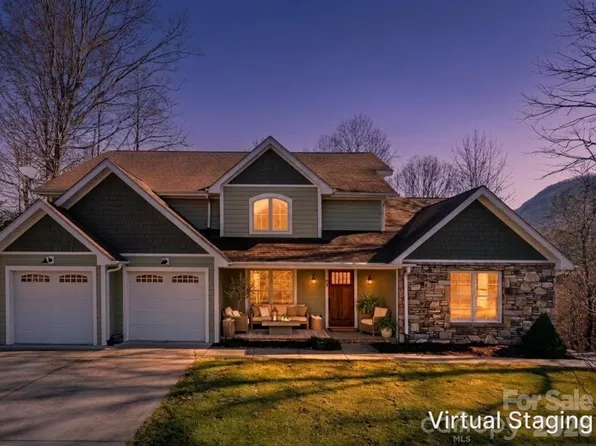 98 Sovereign Ln, Fairview, NC 28730
