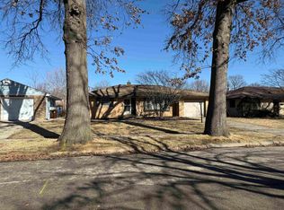 4524 Newcastle Rd, Rockford, IL 61108