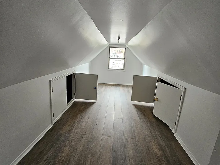 2727 E 26th St #2L — Photo 13