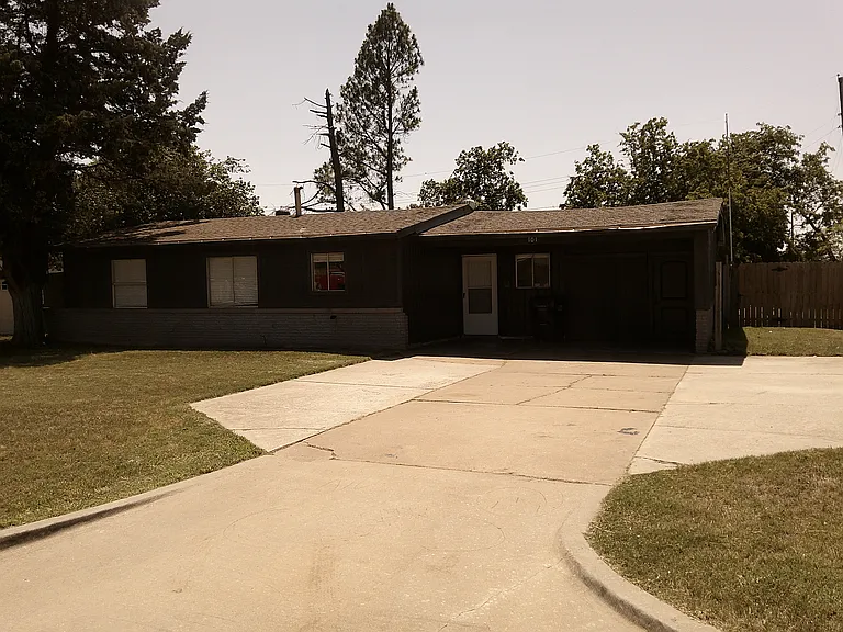101 Woods Ave — Photo 1