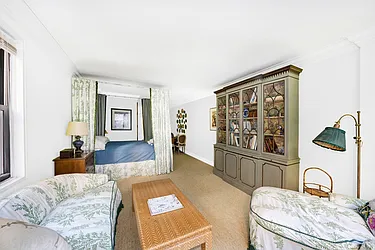 345 East 52nd Street, #2C