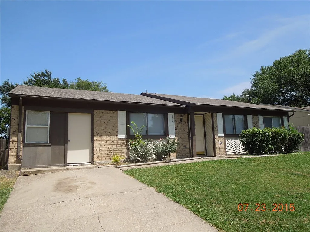 Beautiful 4 Bedroom 2 Bathroom in Garland! — Photo 1