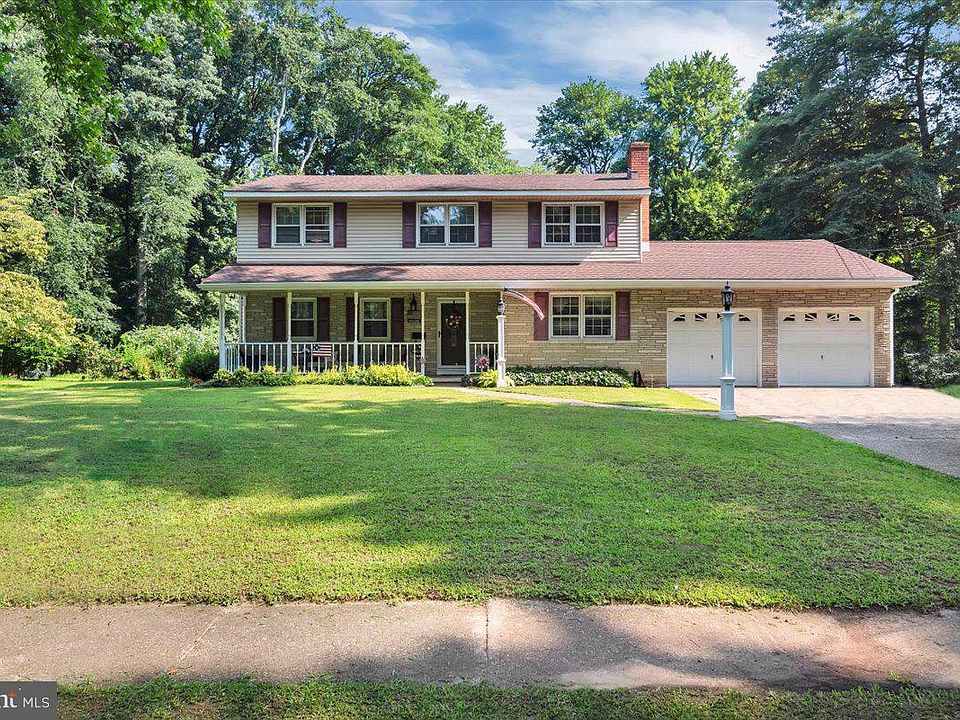 1st image of 111 Kingswood Ct