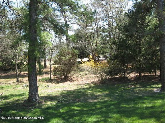 5th image of 8 Millbrook Dr