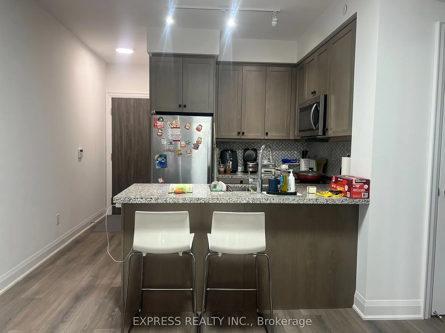 1 bed, $2,350 — Photo 2