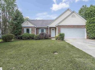 114 W Long Creek Ct, Simpsonville, SC 29680
