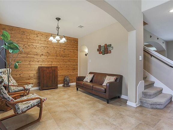 2nd image of 3324 Cortes Pl