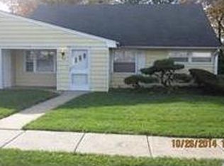 9 Sturgis Rd, Edison, NJ 08817