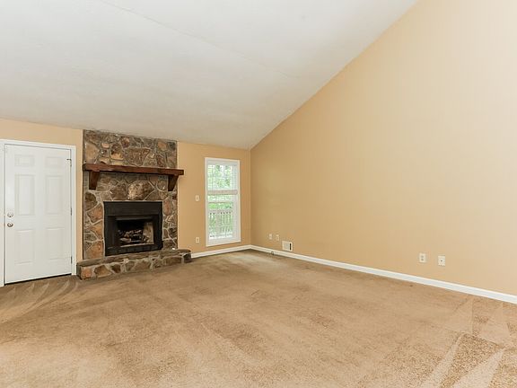 3rd image of 520 Gregory Manor Dr SW