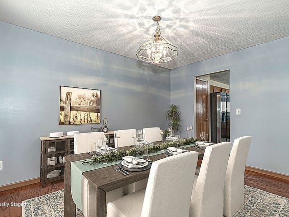 4th image of 8291 Parori Ln
