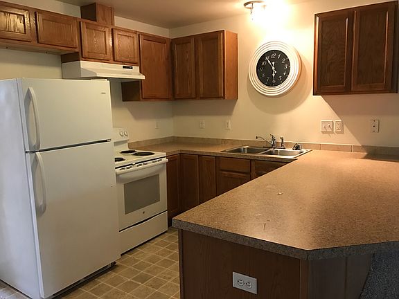 5th image of 1328 Warren Ave