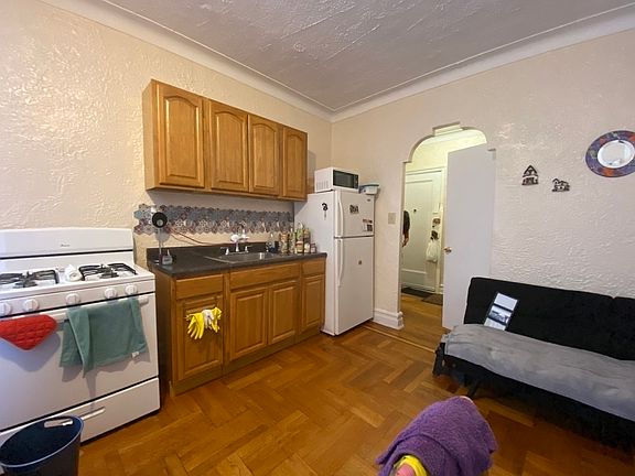 2nd image of 505 Ocean Ave APT 4H