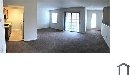 3rd image of 500 Collinwood Pl