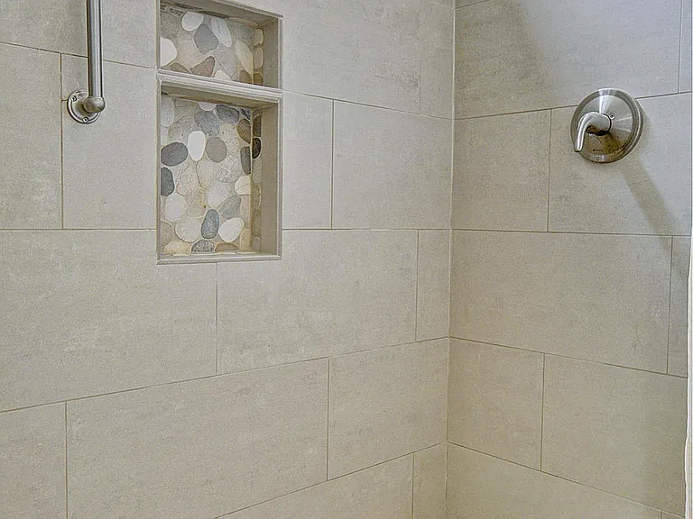 1502 Briarglen Ave — Photo 24