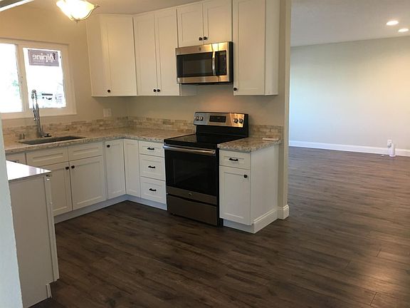 4th image of 1707 Flamingo Dr
