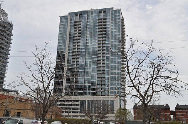 1st image of 1629 S Prairie Ave #G-230
