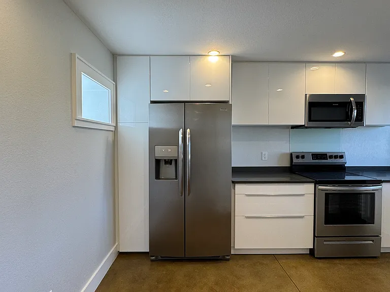 4720 Lamar St #B — Photo 7