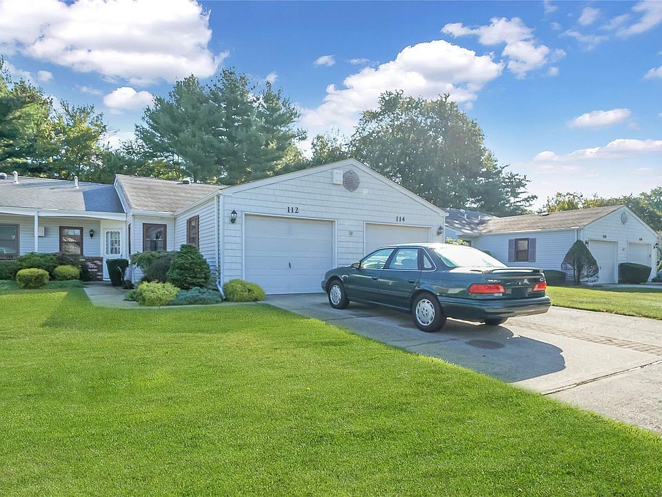 1st image of 112 Knolls Dr #112