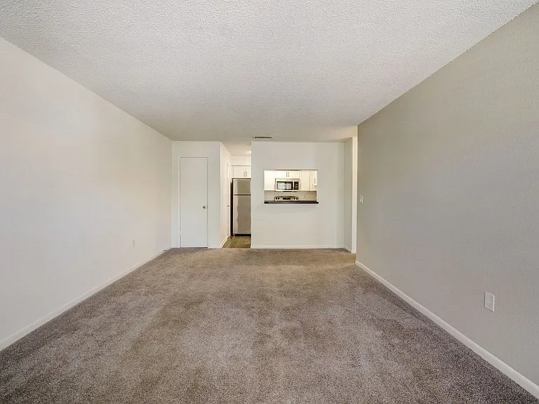 Flagler Pointe Apartments — Photo 30
