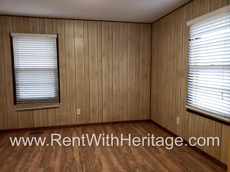 11931 Veterans Memorial Hwy — Photo 24