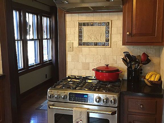 4th image of 651 S Alvord Blvd