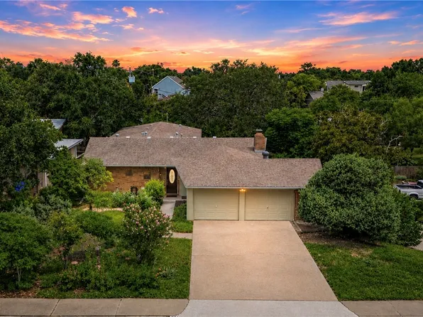 221 Ocean View Pl, Corpus Christi, TX 78412