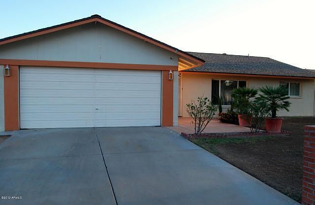 2nd image of 5111 W Country Gables Dr