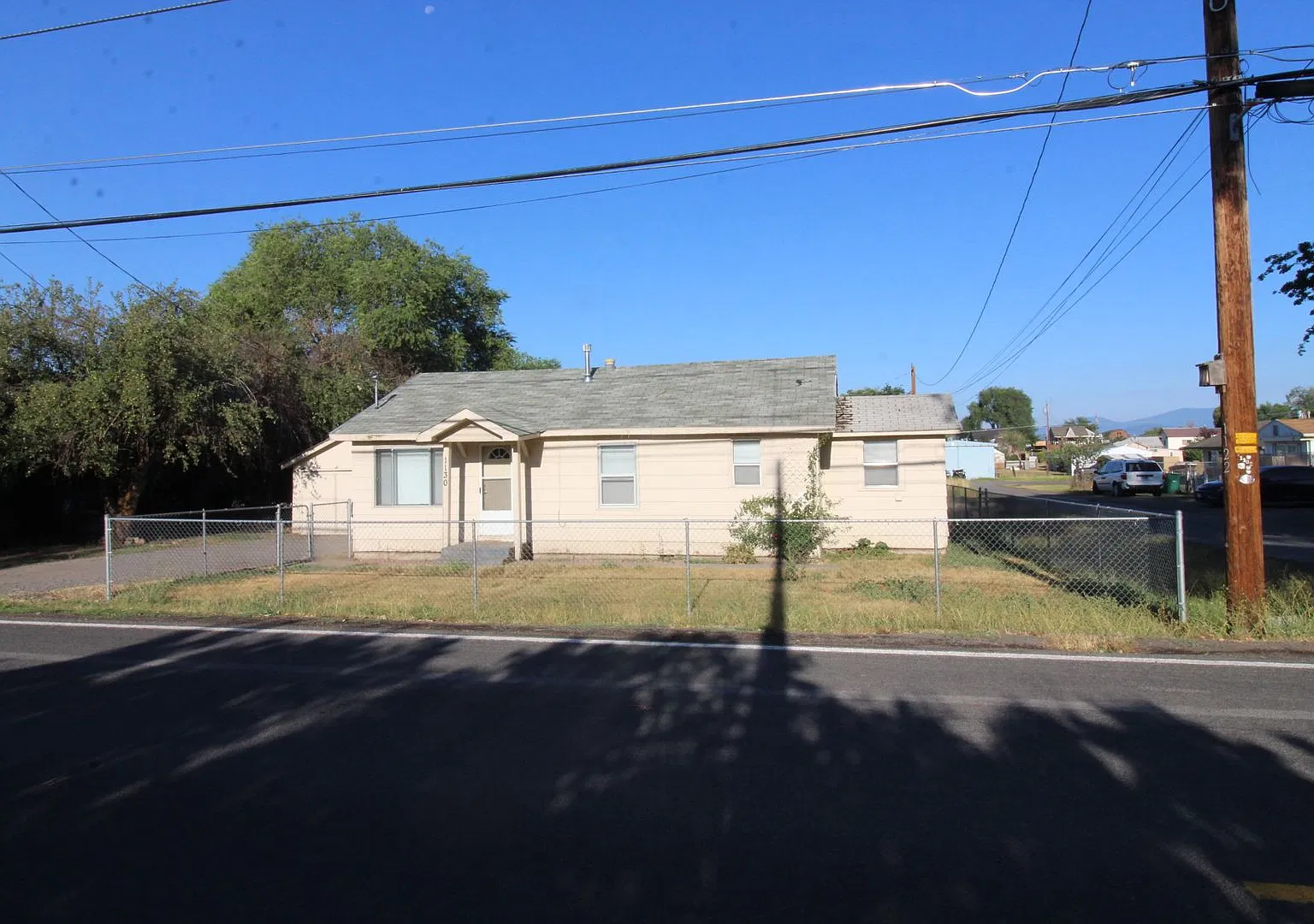 1130 Homedale Rd — Photo 1