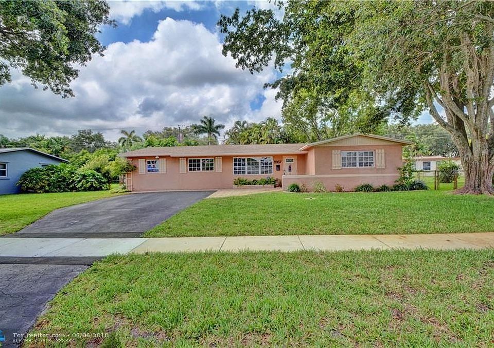1st image of 8957 SW 52nd Ct