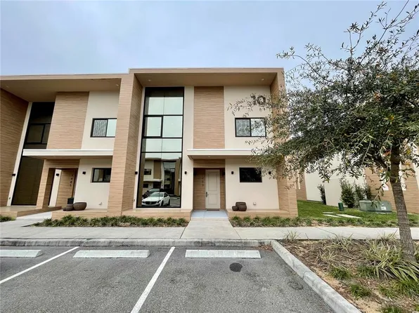 7483 Brooklyn Dr, Kissimmee, FL 34747