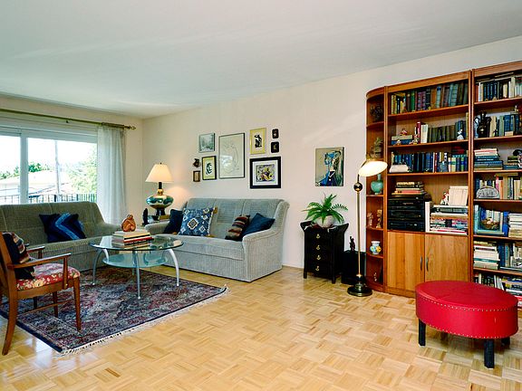 4th image of 9529 Bronx Ave APT 209