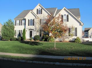 4 Plum Tree Ln, Somerset, NJ 08873