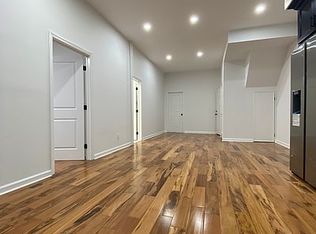 166 Franklin St #1, Brooklyn, NY 11222