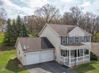 739 Chapel Dr, Altoona, PA 16602