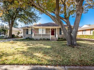 9211 Livenshire Dr, Dallas, TX 75238