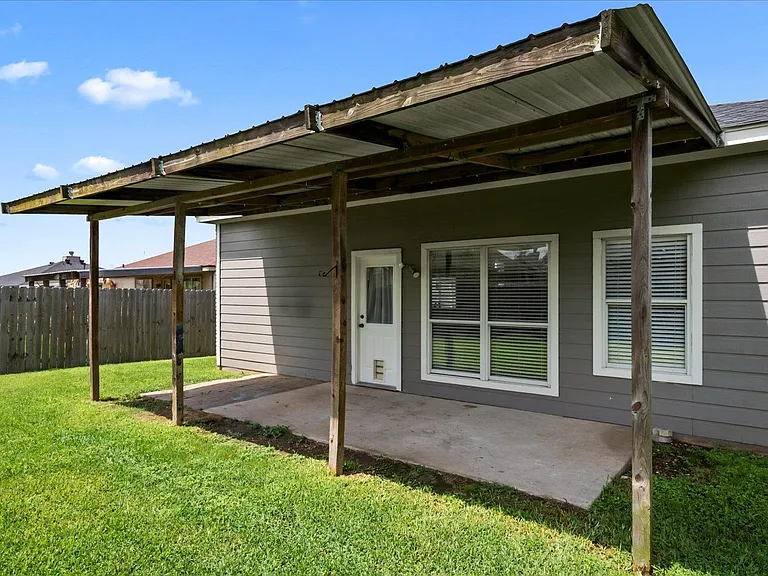 403 Thunderstorm Ave — Photo 22