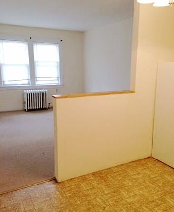 3rd image of 10 Oakridge Pl APT 8D