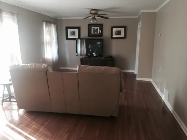 349 E Anderson Rd, Locust Grove, GA 30248