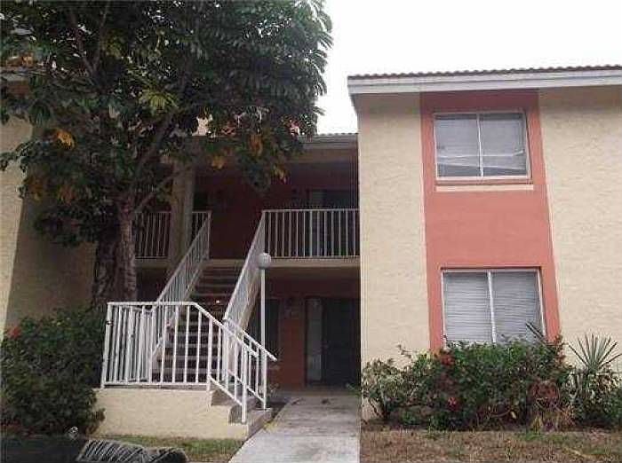 1st image of 1102 The Pointe Dr