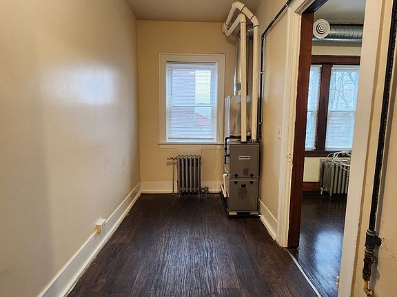 5th image of 401 Ridgeway Ave Unit 15