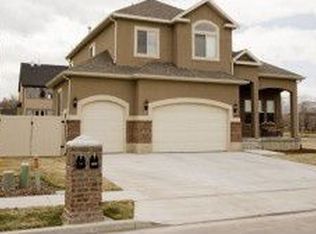 1093 W Pheasant Tail Dr, Bluffdale, UT 84065