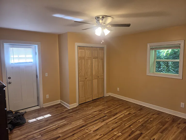 230 Northwest Ave #2 — Photo 9
