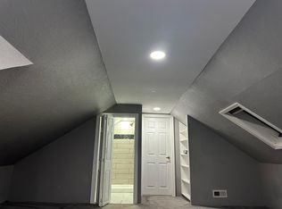 56 Beverly St, North Andover, MA 01845
