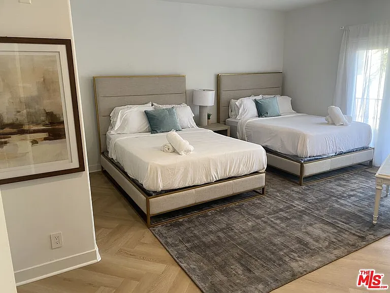 435 Arnaz Dr #201 — Photo 15