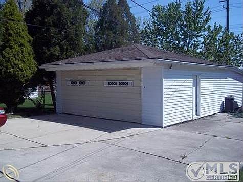 Extended Garage