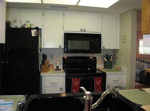 5th image of 1402 Brighton Ct